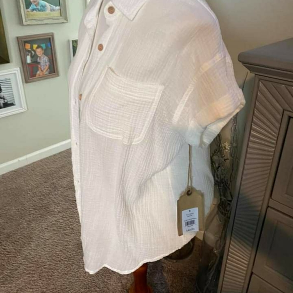 Brand new white button up shirt - Picture 2 of 3
